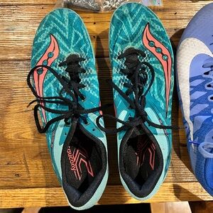 Track Spikes: Saucony Cleats Athletic Shoes 8
Fit like 7.5